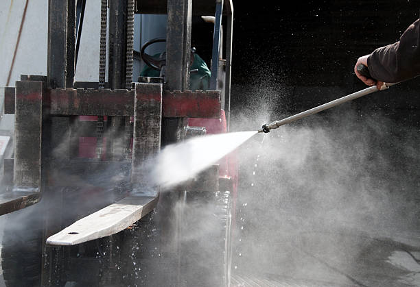 Best Roof Power Washing Services  in Beecher, MI